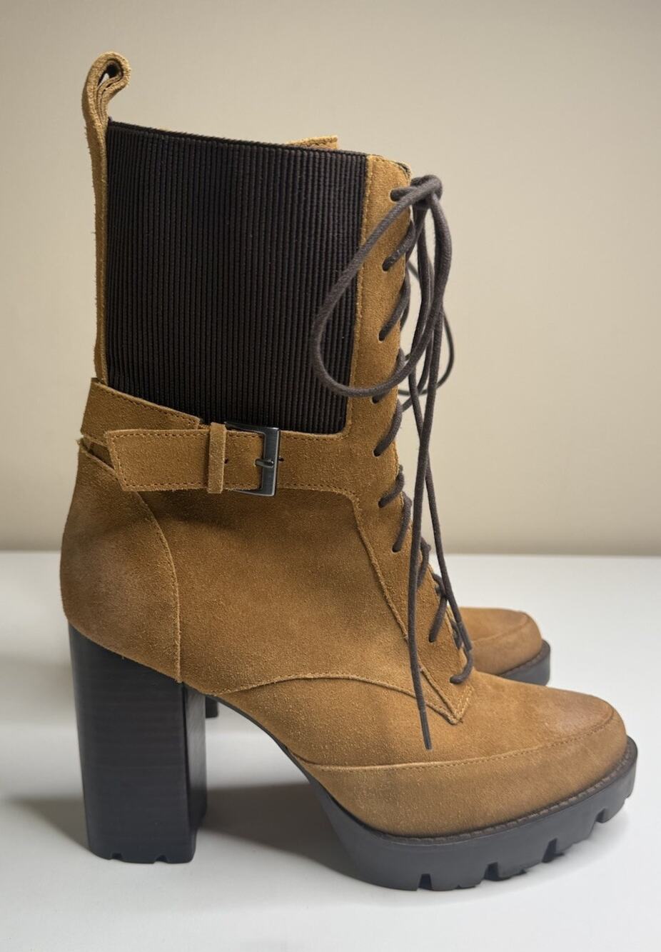 Charles David Gimmick Heeled Combat Boot Womens 10M Wheat Nubuck Leather Zip